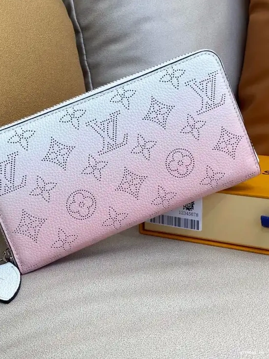 WIS LOUIS WALLET VUITTON ZIPPY 0429